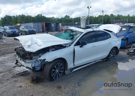 2022 Volvo S60 B5 Momentum из США, поврежденный, VIN 7JRL12FZ5NG162668